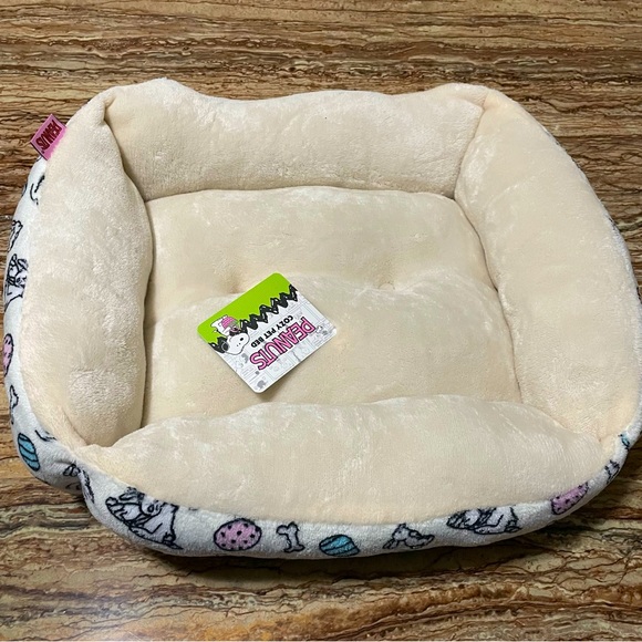 Peanuts - Picture 5 of 5